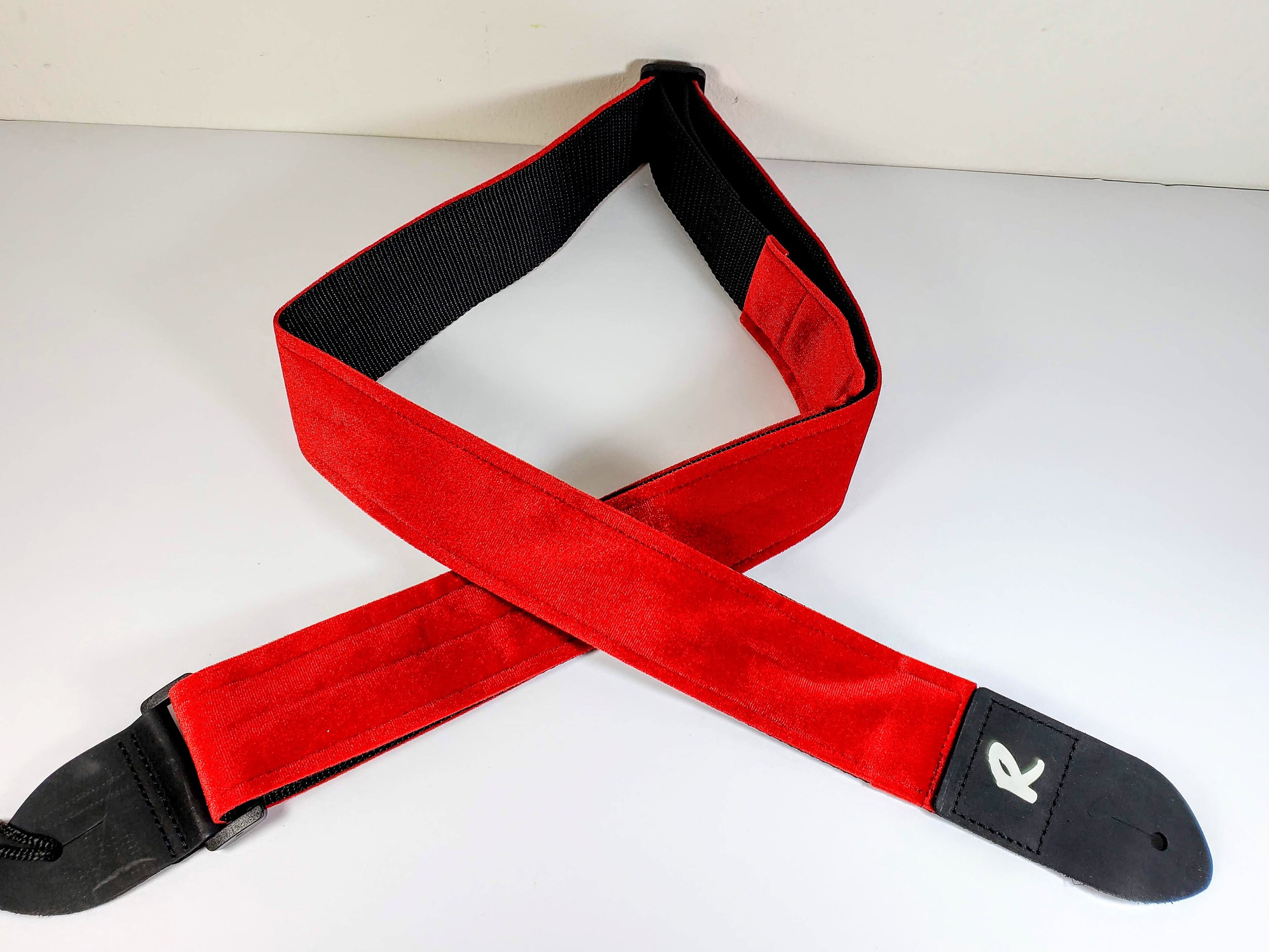 Red Velvet Guitar Strap Red Velvet Guitar Strap fits Acoustic