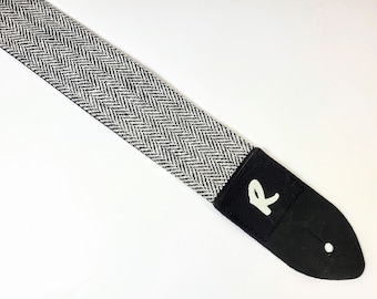 ゴールドの虹色に輝くギターストラップ - グラムロックギター