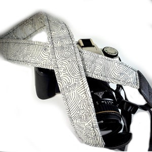 Japanese Wave Camera Strap - Stylized Wave Camera Strap - Double Padded Comfortable-DSLR / SLR