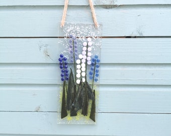 Acchiappasole in vetro fuso a forma di fiore di campanula, regalo di fiori selvatici campanula, regalo di fiori per la nuova casa, regalo per gli amanti dei fiori campanula.