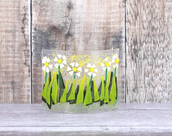 Daisy Flower Fused Glass Arc Suncatcher, White Glass Daisies Gift Idea, Daisy Lover Gift, New Home Flower Gift