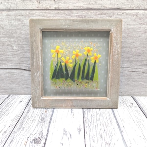 Daffodil Curved Fused Glass Picture, Daffodil Lover Picture Gift, Yellow Flower Gift, Daffodil Wall Art, New Home Gift Idea