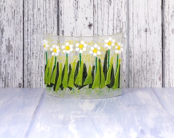 Daisy Flower Fused Glass Arc Suncatcher, White Glass Daisies Gift Idea, Daisy Lover Gift, New Home Flower Gift