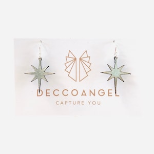 かわいい星のクリスマスイヤリング // 軽量レーザーカットレザー、ソリッドスターリングシルバーフック