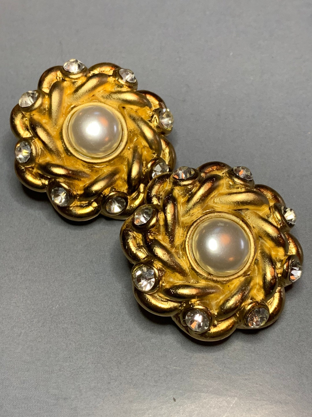 Boucles D'oreilles Vintage Clips Jacky De G Paris - Résine Et Perle Bordeaux - Occasion