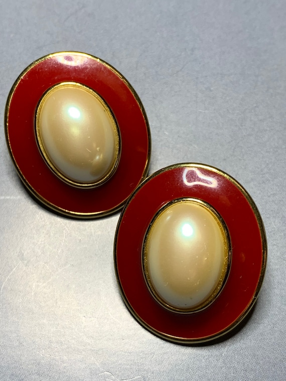 Vintage 1980s gold plated enamel big clip on earrings Red Blue Green