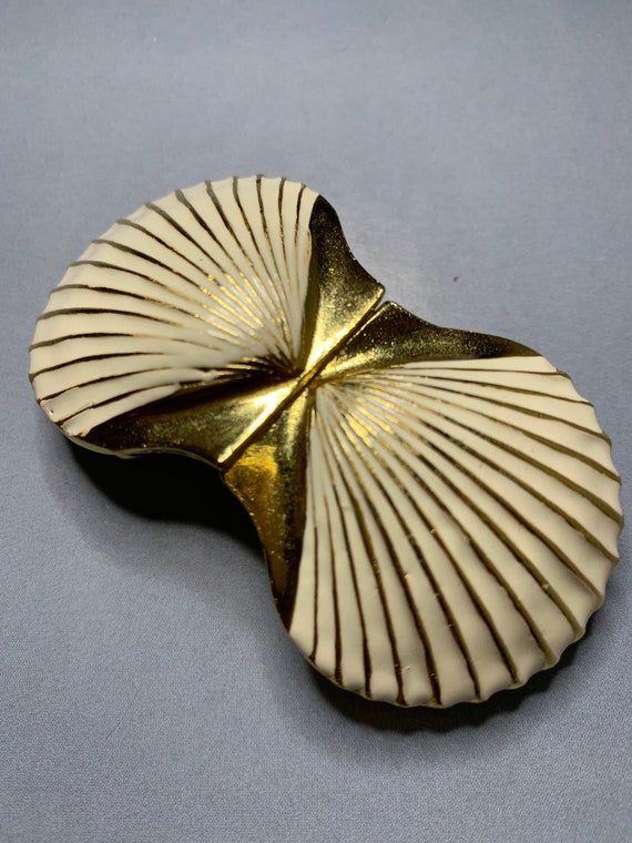 Mimi di N 1983 Gold Nautilus Shell Sculptural Belt Buckle Set Vintage Designer Mimi Di N Belts for Women on Sale up to 90% Off: Poshmark main image 2