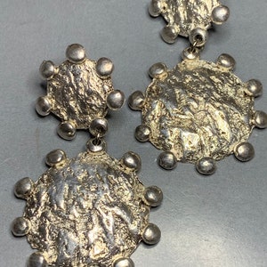 GORGEOUS JACKY De G Paris 1980&#39;s Vintage Designer SILVER Baroque Metal Signed Sunburst Star Statement Runway Couture Dangly Clip On Earrings