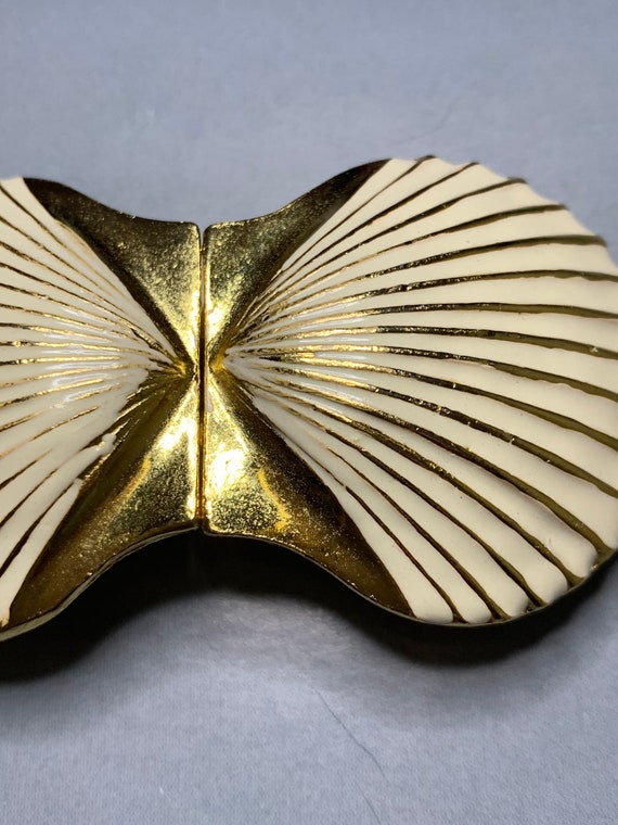 Mimi di N 1983 Gold Nautilus Shell Sculptural Belt Buckle Set Vintage Designer Mimi Di N Belts for Women on Sale up to 90% Off: Poshmark main image 4