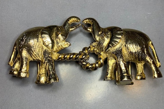 Mimi Di N 1972 Elephants Interlocking Statement Belt Buckles Vintage Gold Tone David Webb 18K Gold Elephant Belt Buckle main image 4
