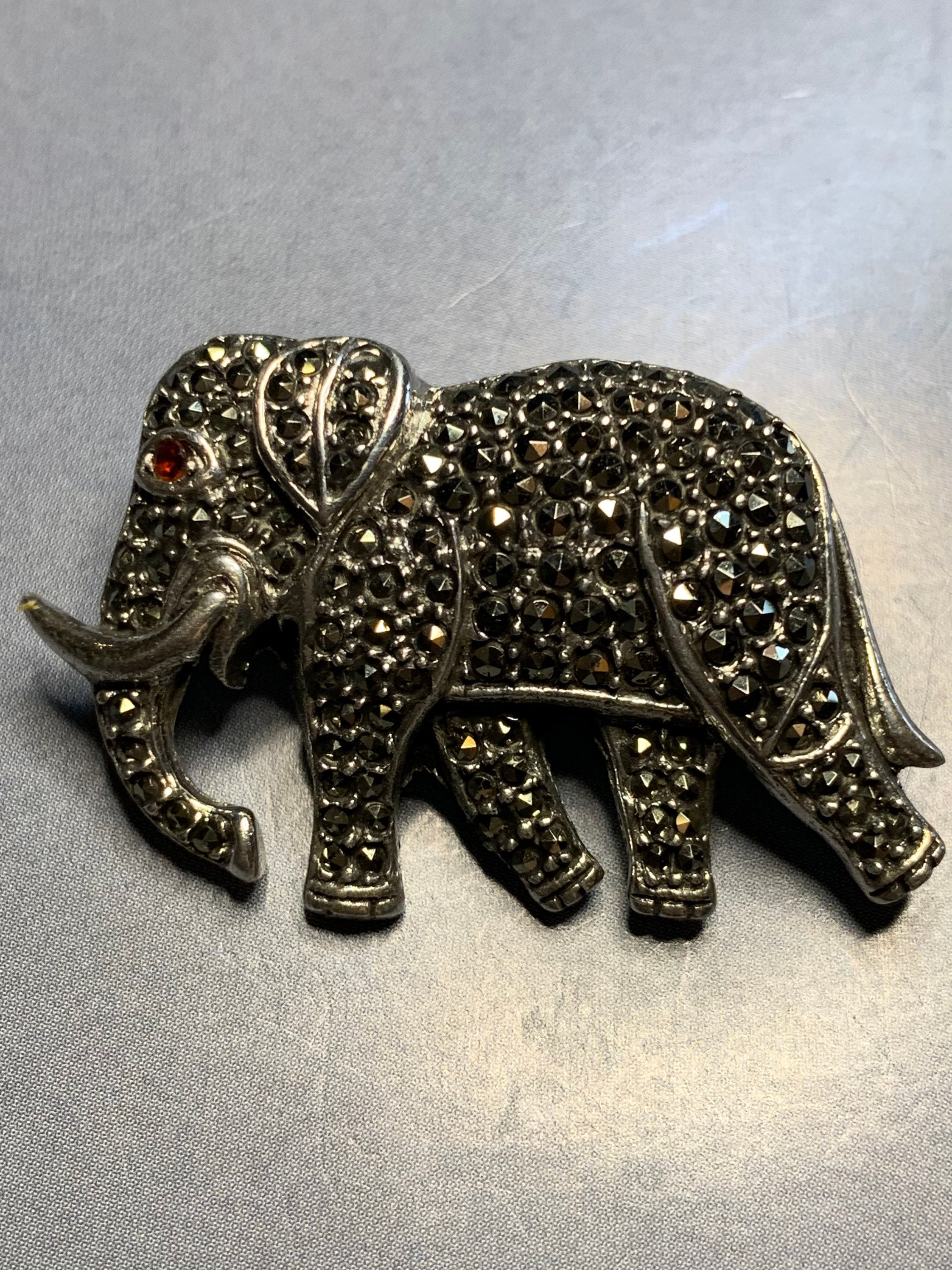 Vintage SILVER ELEPHANT Marcasite BROOCH Garnet Eye Circus