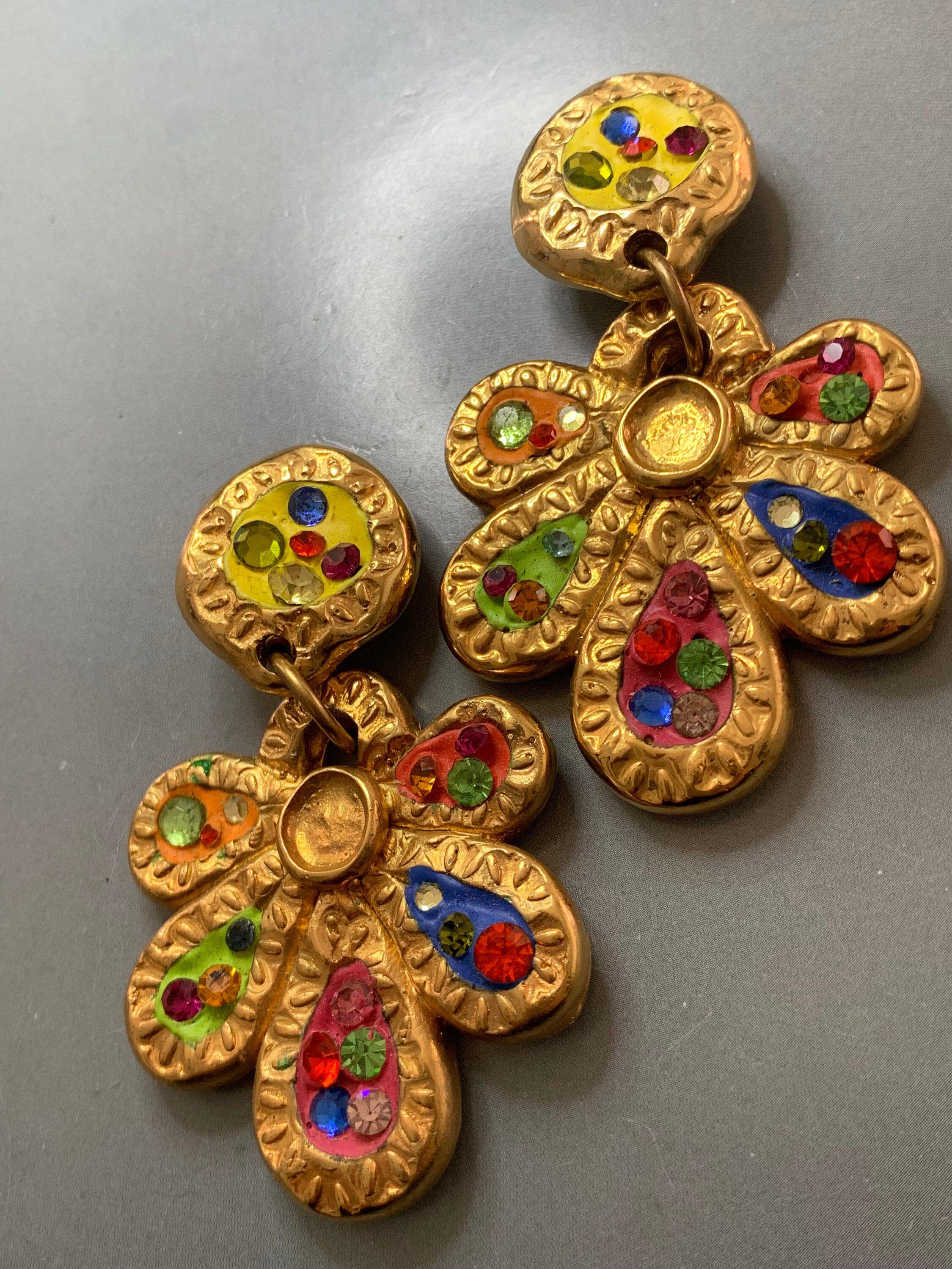 ◆VINTAGE HOLLYWOOD◆ Popping Color Earrings VH2435EA003M WONDERFUL VINTAGE DESIGNER Jacky De G Huge Gold Ornate Clip