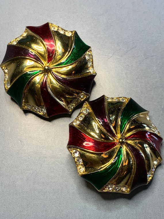 Vintage SWAROVSKI Crystals Clip On Earrings Desig… - image 1