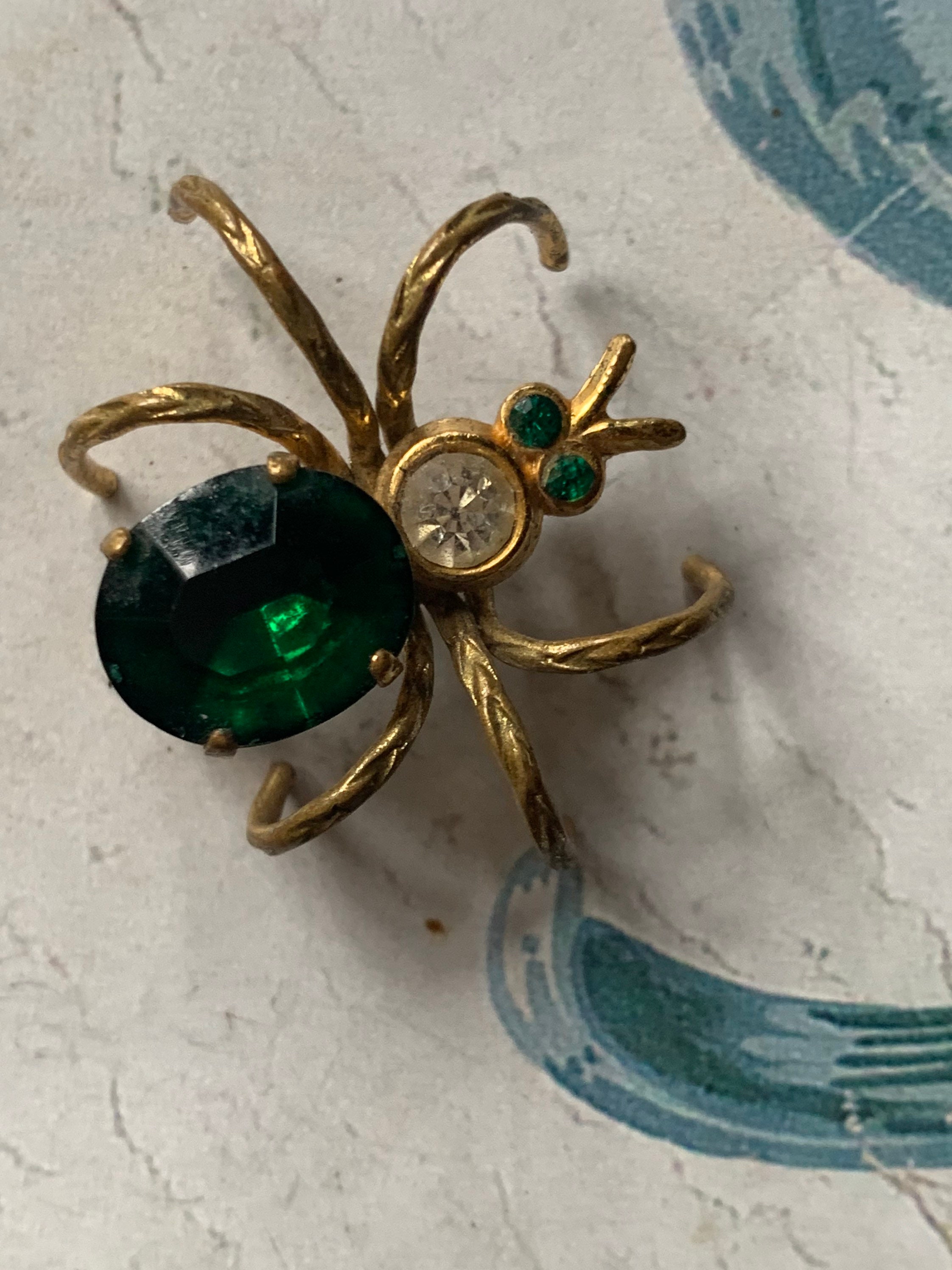 Vintage Czech Green Glass Spider Brooch Gilt Metal 