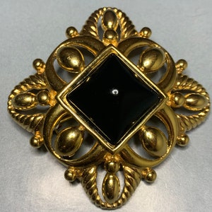 Vintage MONET Gold Tone Avant Garde Black Stone Big Statement RUNWAY 1980s Designer Hollywood Beautiful Very Rare Large SIGNED Brooch