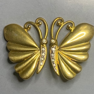 FABULOUS 1980&#39;s VINTAGE BUTTERFLY Clip On Earrings, Gold pLated, encrusted with Crystals, Nature Paradise Iconic Statement Designer Style