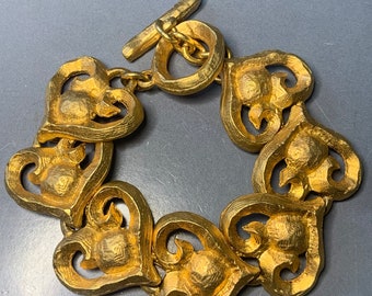 Beautiful EDOUARD RAMBAUD PARIS Vintage Designer Matte Gold Metal Hearts Friendship Elegant Big Statement Runway Couture Signed Bracelet