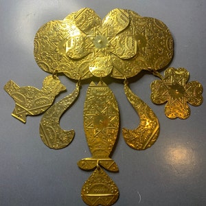 EXTRAORDINARY ZOE COSTE Designer for Reminiscence Super Large Gold Plated Brooch, Dangly Charms Fish Flower, Statement Runway Glamour 1980s