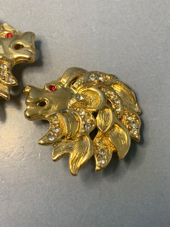 BEAUTIFUL VINTAGE CRAFT Lions Heads Designer Red … - image 4