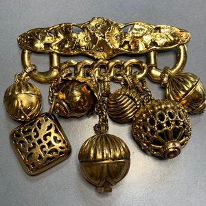 LARGE REMINISCENCE VINTAGE French Zoe Coste Gold Metal Baroque Revival Designer Runway Couture Big Statement Drop Dangly Charm Signed Brooch