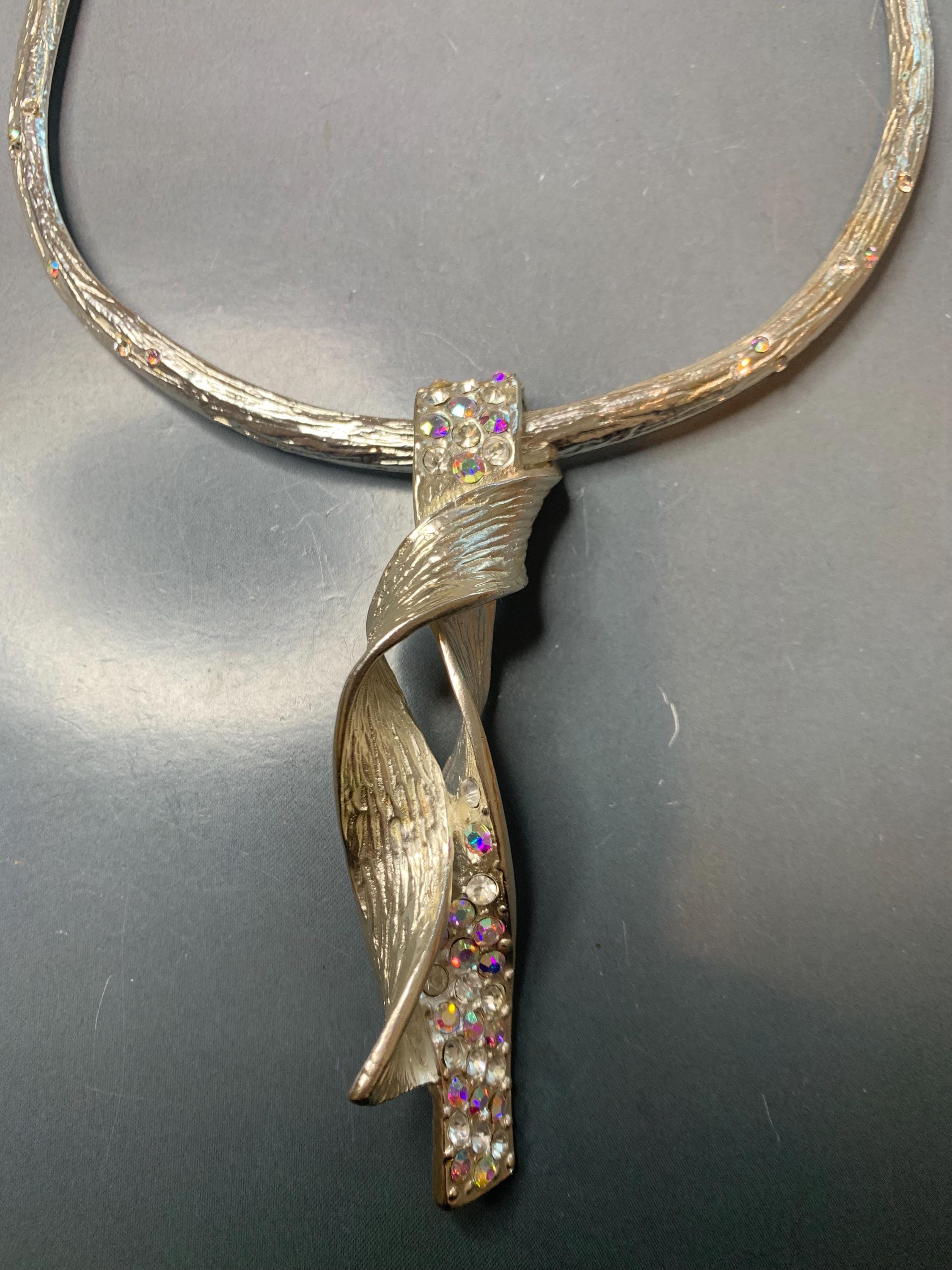 Biche de bere necklace - Etsy 日本 Biche de bere necklace - Etsy 日本