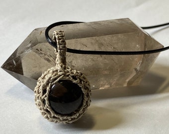 Round Pendant Smoky Quartz Necklace Crystal Holder Pendant Necklaces Unique Jewelry Caged Pendants Valentines Day Gifts for Her