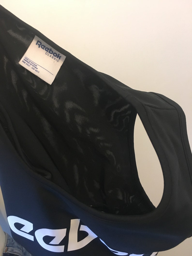 Small sport crop top