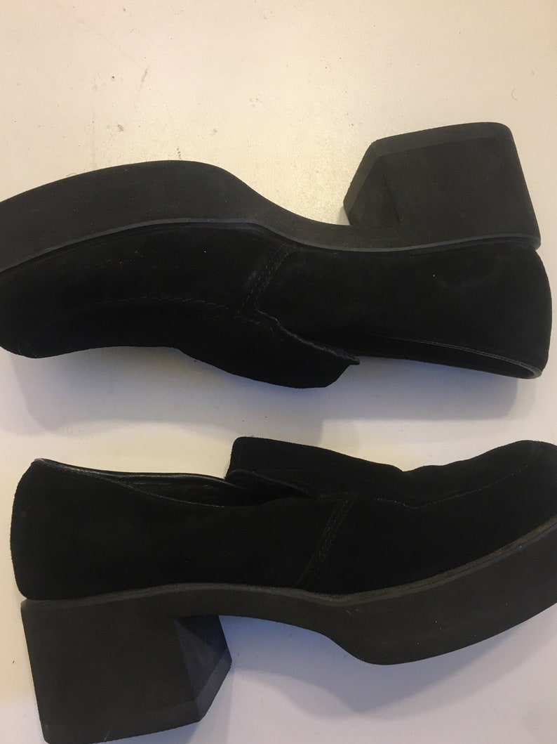 hush puppie black suede loafer size 7us