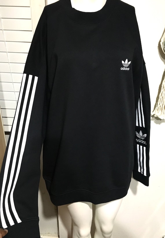 Adidas unisex sweatshirt