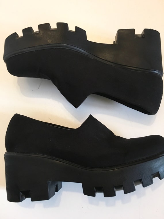 Chunky slip on shoes size7us