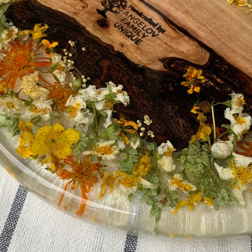 Handmade wood and resin cutting/serving board, Cutting Board | Flowers | Serving Board |Walnut Cutting Board | Epoxy Cutting Board shops
