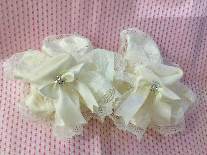 1 organza frilly bib with big lemon bow
