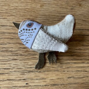 Dunnock bird brooch