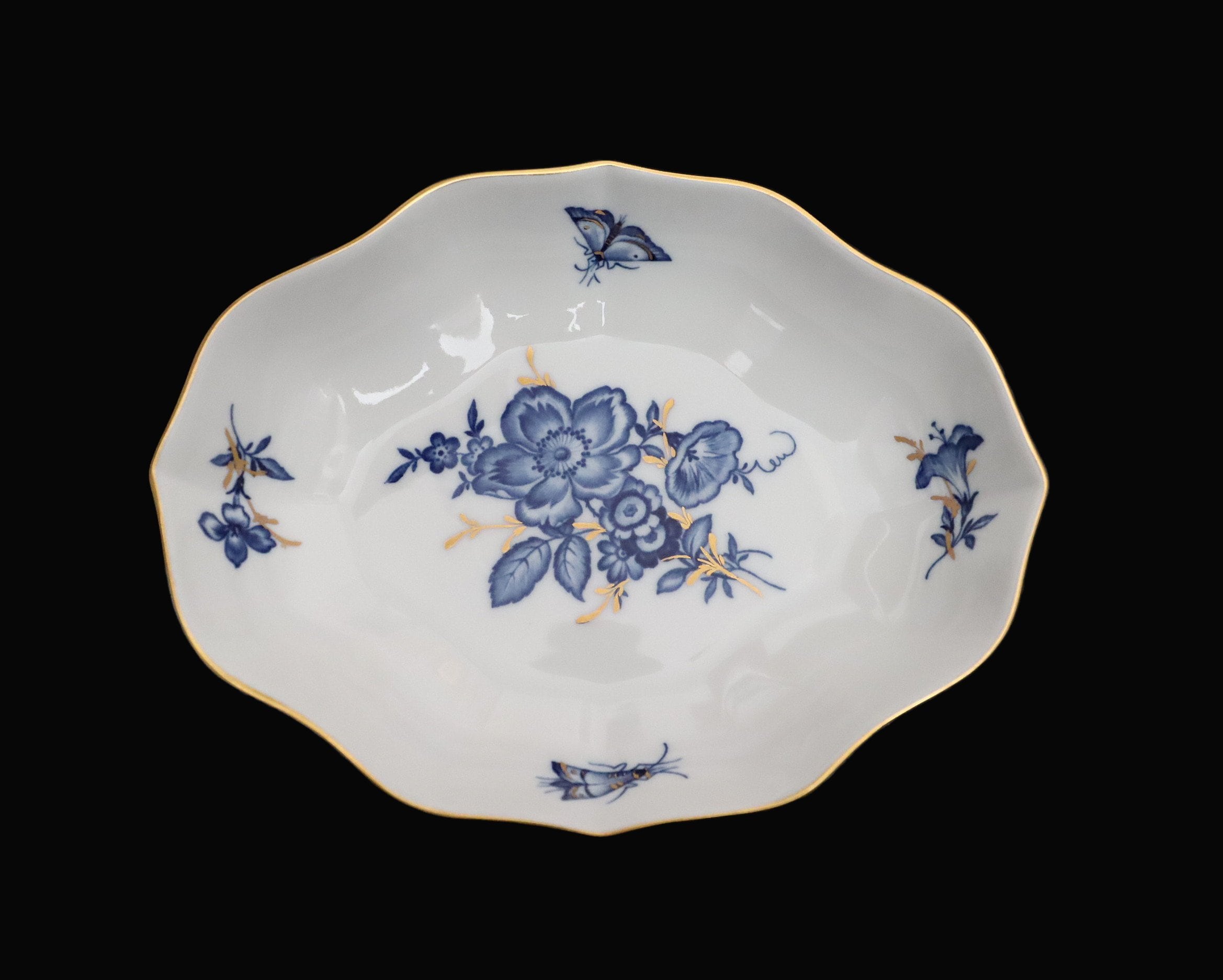 食器 Meissen Porcelain MEISSEN Small Porcelain Serving Dish, Hand-painted Aquatinta