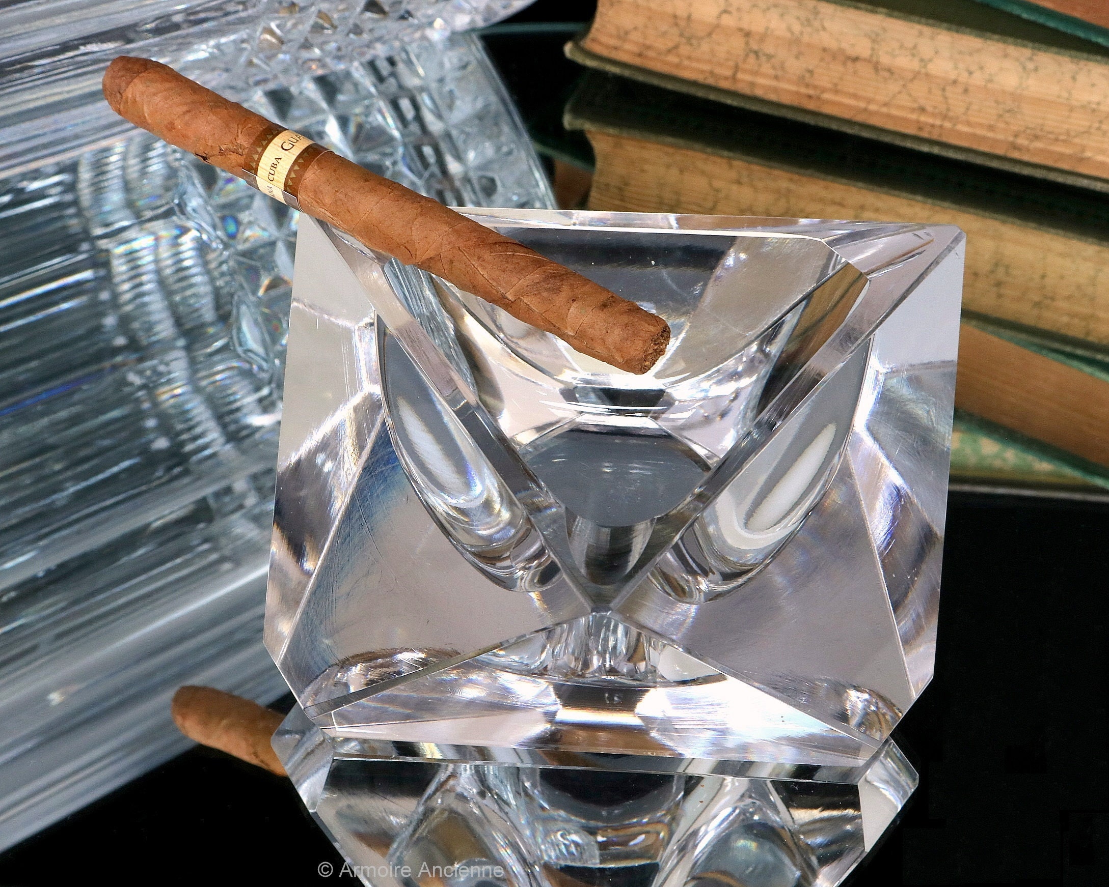 ミッドセンチュリーファセットカットクリスタルシガー灰皿 - Etsy 日本