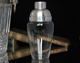 Crystal COCKTAIL SHAKER with Silver Plated Mounting