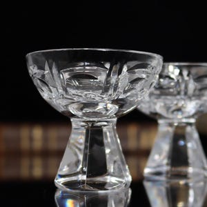 ファセット脚付き小型クリスタル CORDIAL グラス 4 個