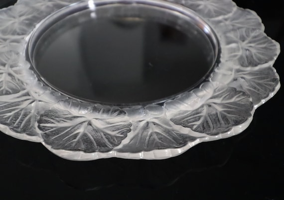 1x LALIQUE Crystal Plate Ø 18,5 Cm: Honfleur Geranium Leaf Edge