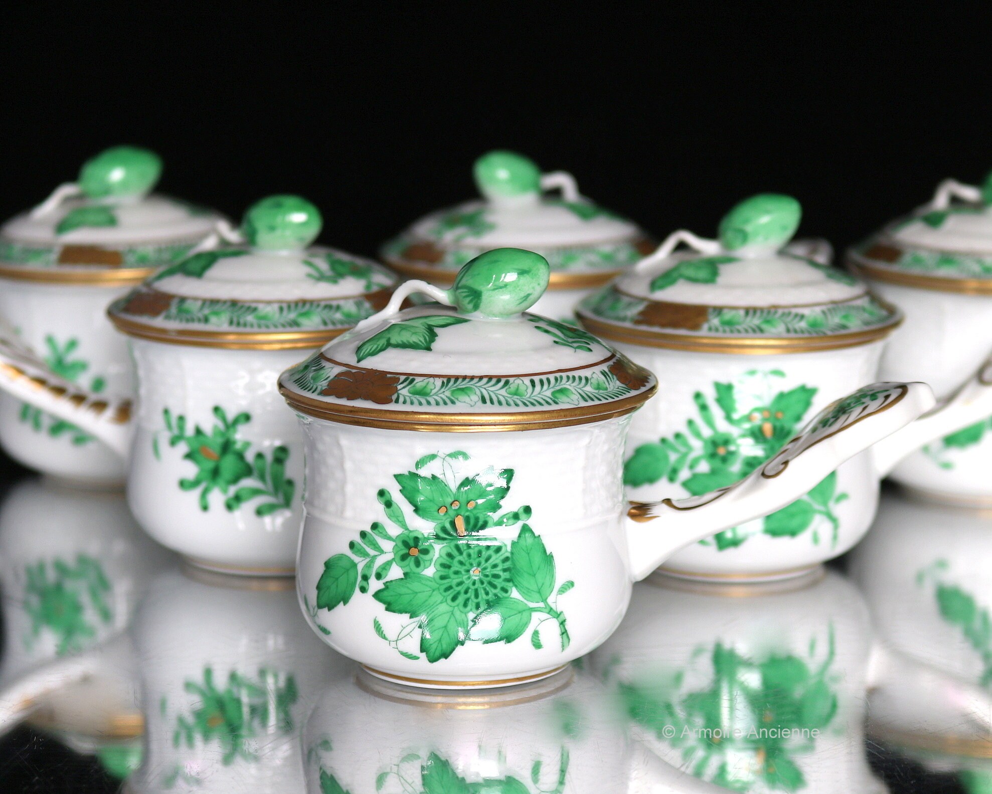 6x HEREND Pots De Creme - Lidded Hot Chocolate Pots 6x HEREND Pots De Creme - Lidded Hot Chocolate Pots