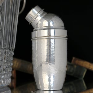 Cocktail Shaker with Silver-Plated Hammered Finish - WILHELM WOLFF