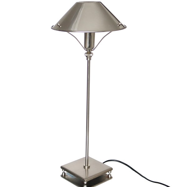 Lampe de table industrielle avec abat-jour inclinable en acier