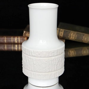 Porcelain Vase - THOMAS Arcta