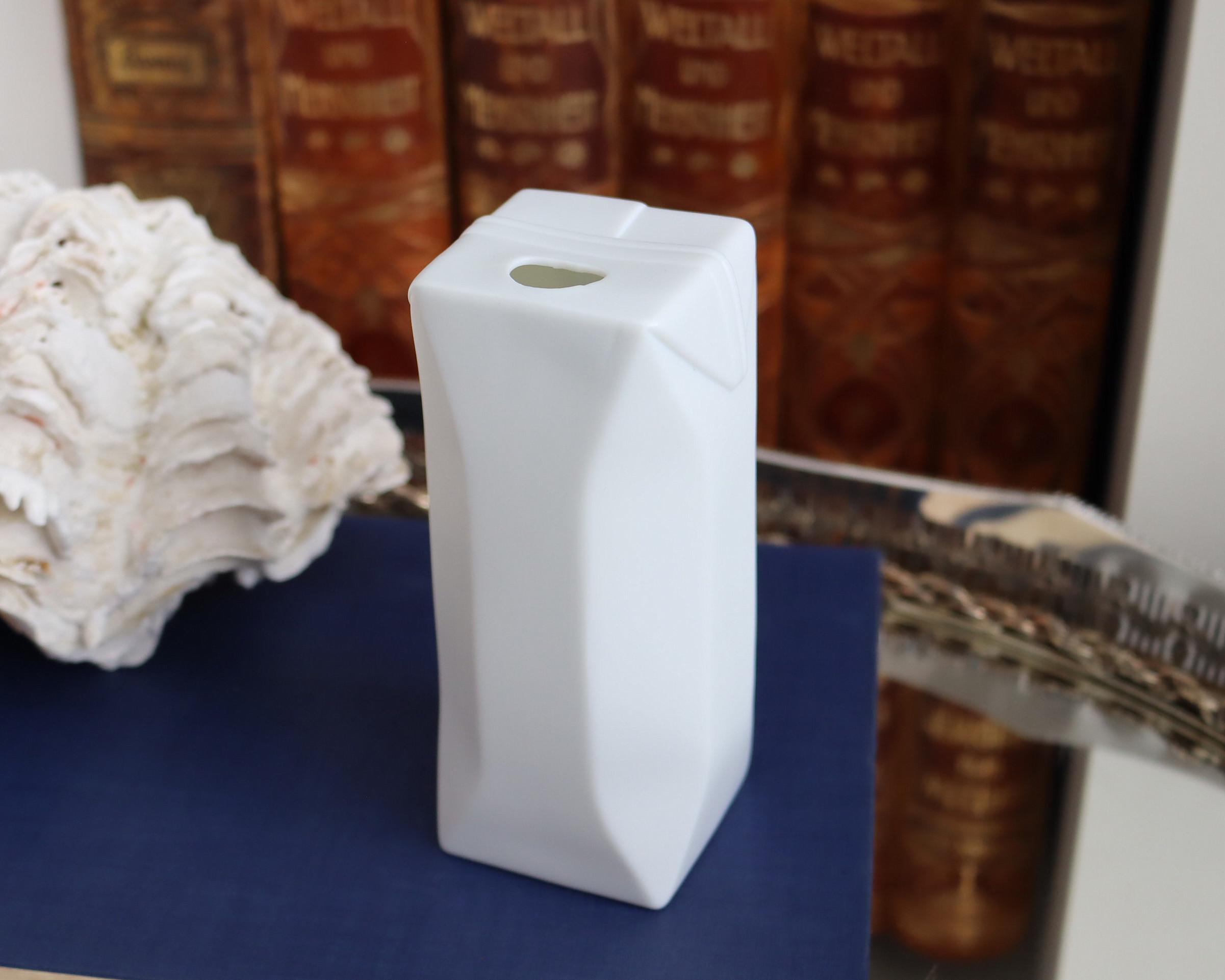 新品未使用:Rosenthal do not litter 牛乳パック型　花瓶 1x Bisque Porcelain Vase in Milk Carton Design - ROSENTHAL Do Not