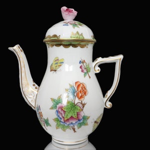 Small Coffee Pot 613 - HEREND Queen Victoria, Rose Knob