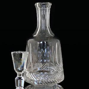 DECANTER antiguo de CRISTAL tallado grande, años 20