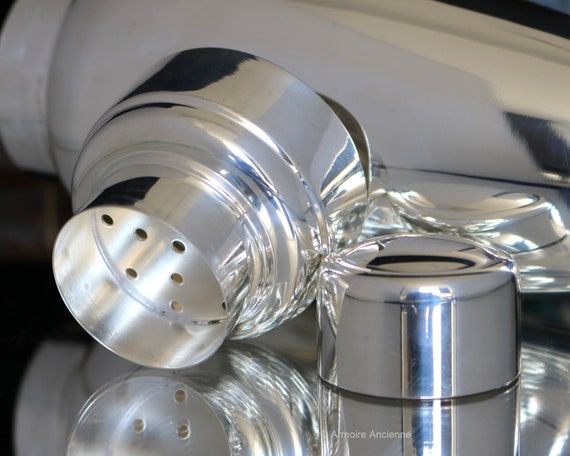 Shaker à Cocktail Art Déco en Chrome et Doré de Napier USA, 1930s en