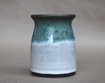 Vase, Hulls White and Sea Foam Green Rim