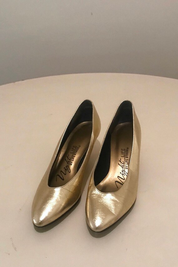 lifestride gold heels