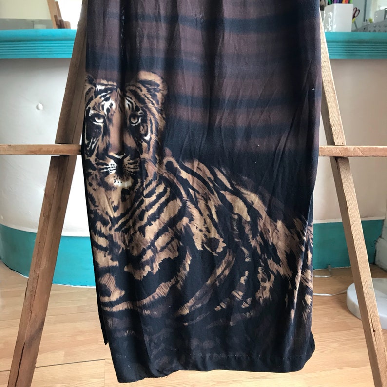 size SM 90/'s brown Tiger Print Striped Sleeveless Dress