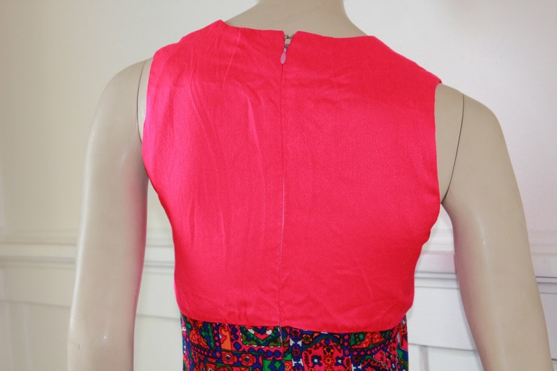 size S M waist 28 60/'s hot Pink Patterned Psychedelic Dress